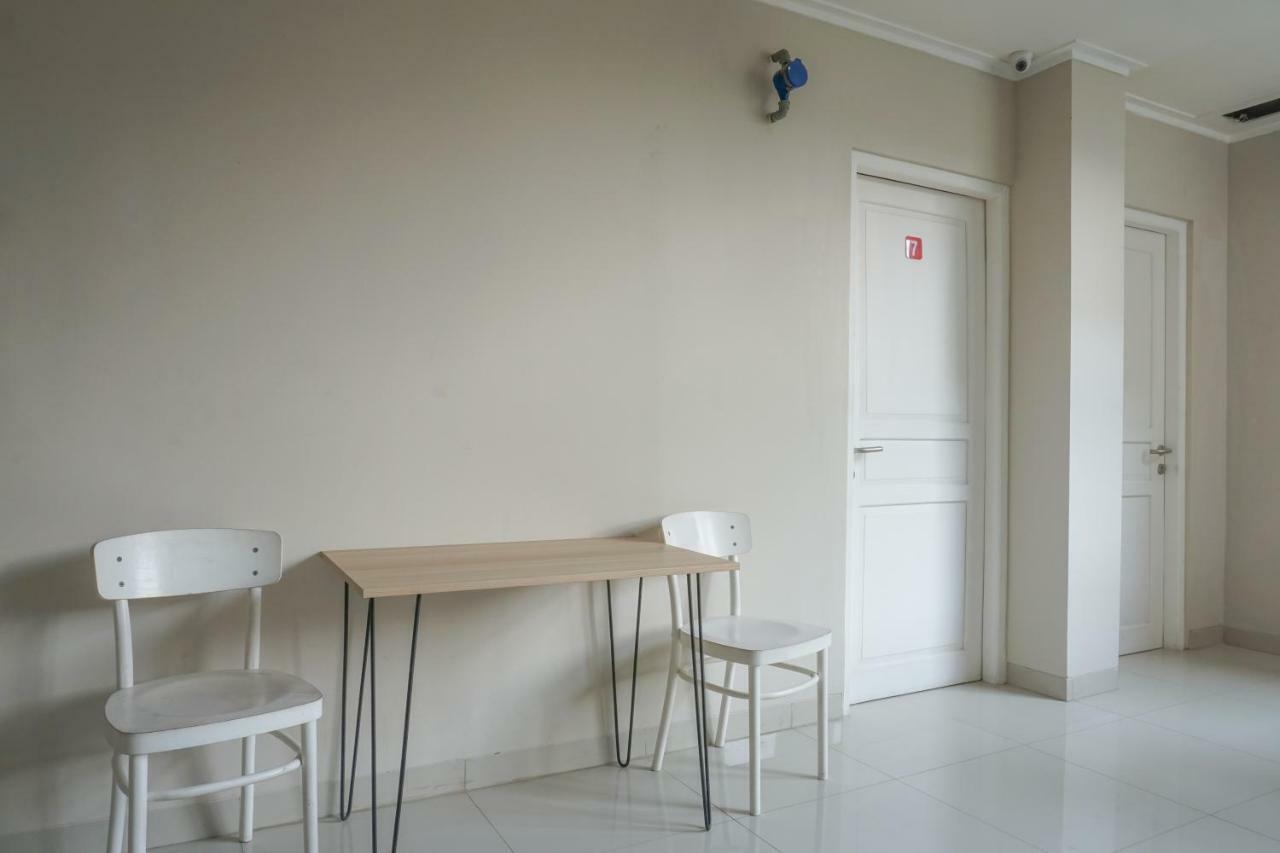 Residences By Reddoorz Near Mt Haryono - Minimum Stay 7 Days Jakarta Ngoại thất bức ảnh