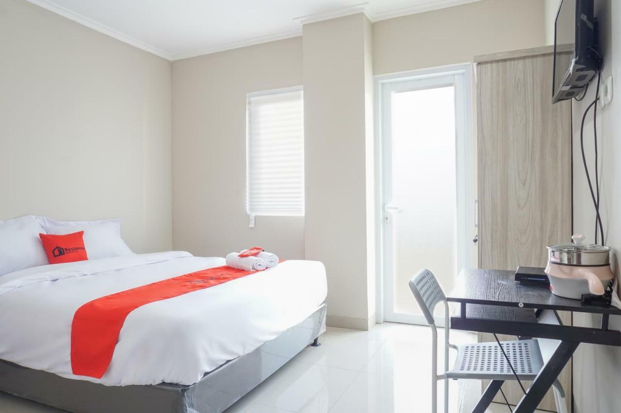 Residences By Reddoorz Near Mt Haryono - Minimum Stay 7 Days Jakarta Ngoại thất bức ảnh