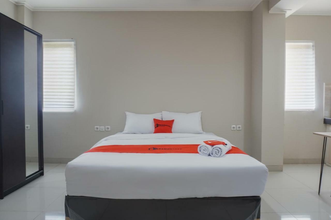 Residences By Reddoorz Near Mt Haryono - Minimum Stay 7 Days Jakarta Ngoại thất bức ảnh